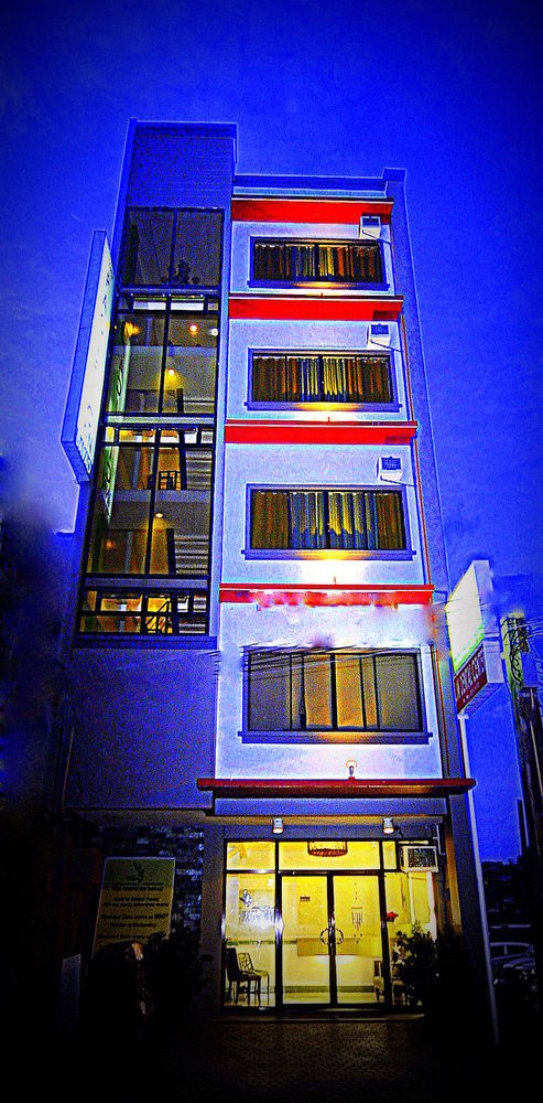 First Pacific Inn Davao Stadt Exterior foto